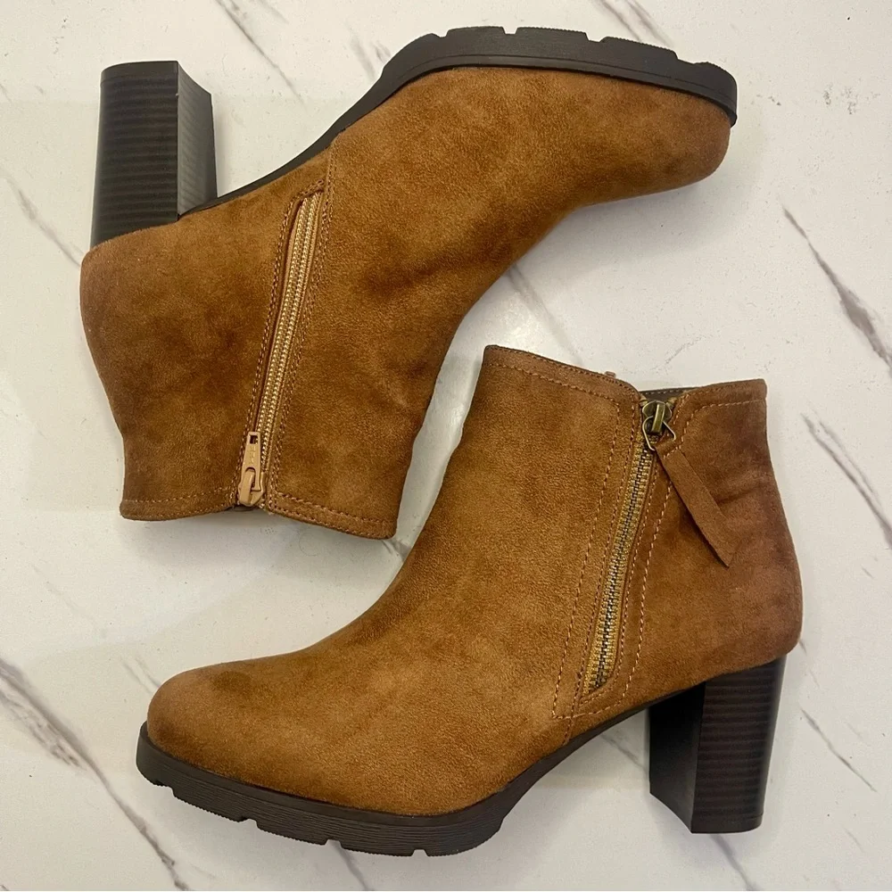 Rialto Women's Walnut Faux Suede Block Heel Booties Shoes Size 9.5M
